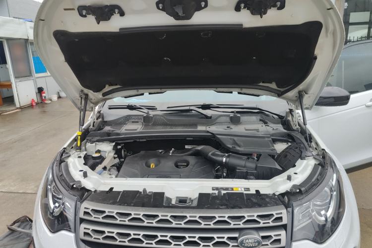 Used Land Rover Discovery Sport 2016 2.0T Limited Edition Engine Bay