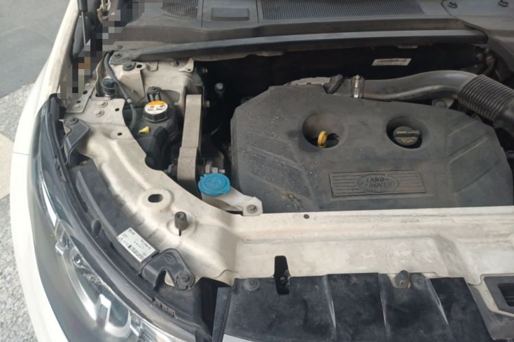 Used Land Rover Discovery Sport 2016 2.0T HSE Engine Bay Right