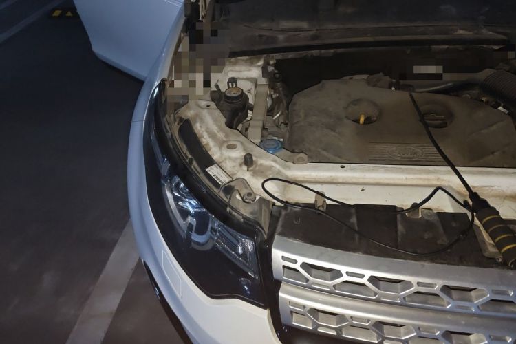 Used Land Rover Discovery Sport 2016 2.0T HSE Engine Bay Right