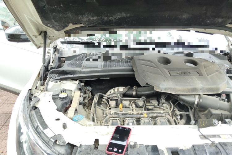 Used Land Rover Discovery Sport 2016 2.0T S Engine Bay Right