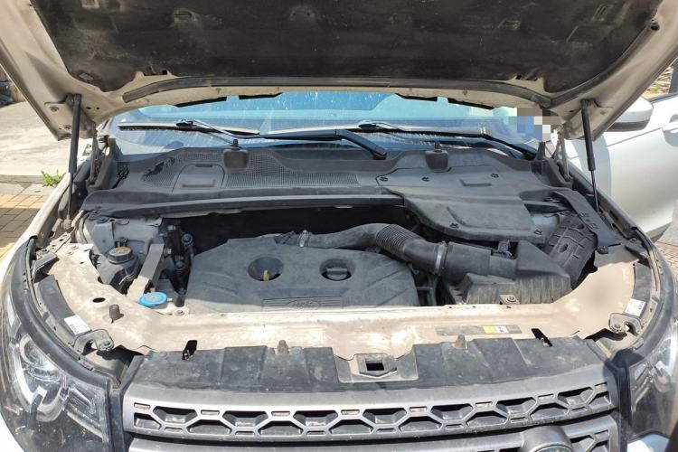Used Land Rover Discovery Sport 2016 2.0T SE Engine Bay