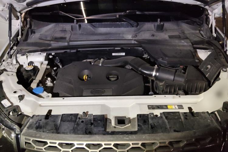 Used Land Rover Discovery Sport 2016 2.0T SE Engine Bay