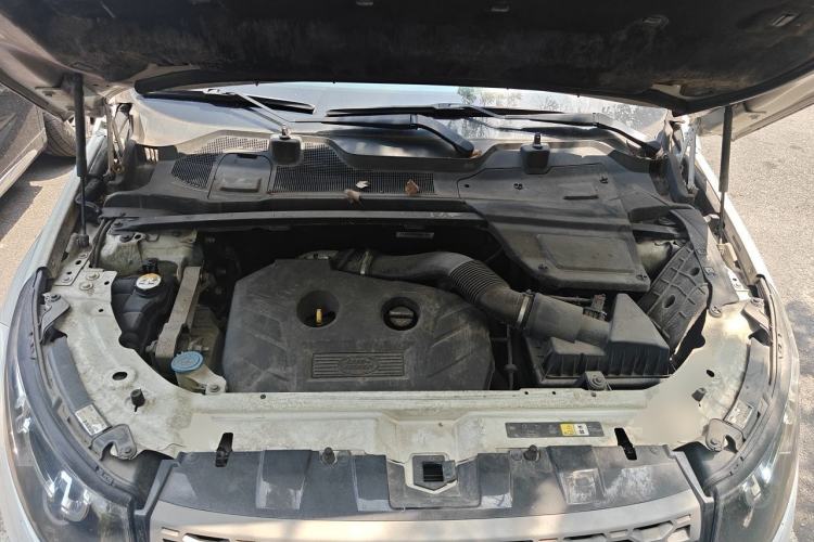 Used Land Rover Discovery Sport 2016 2.0T S Engine Bay
