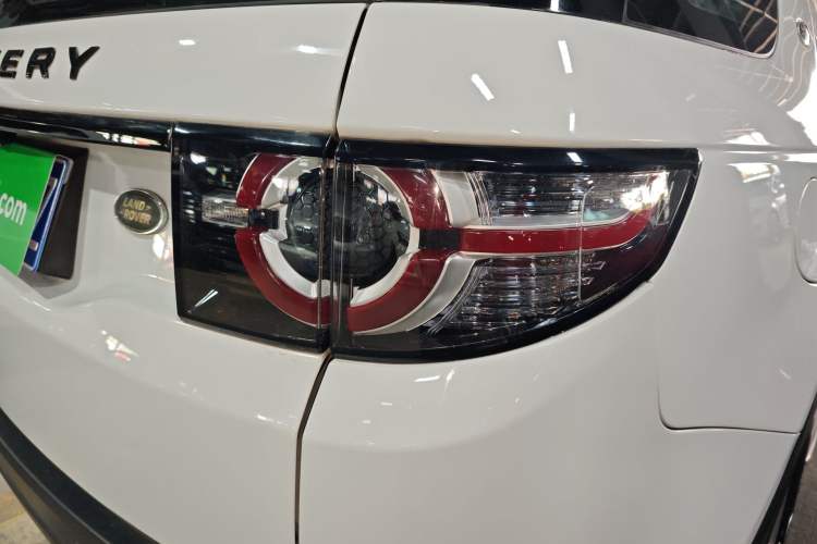 Used Land Rover Discovery Sport 2016 2.0T S Exterior 1