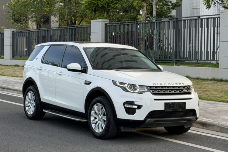 Used Land Rover Discovery Sport 2016 2.0T SE Exterior 3