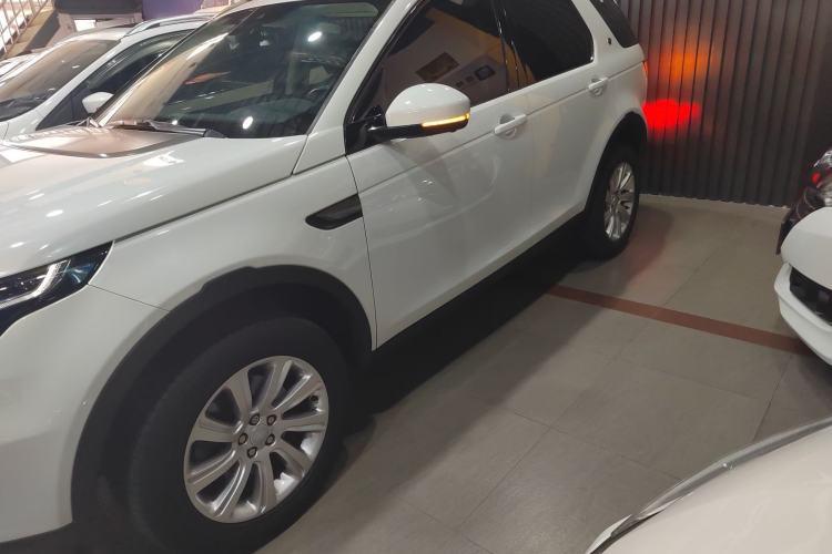 Used Land Rover Discovery Sport 2016 2.0T SE Exterior 3