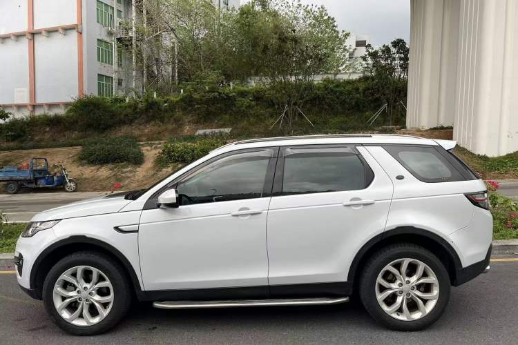 Used Land Rover Discovery Sport 2016 2.0T HSE Exterior 3
