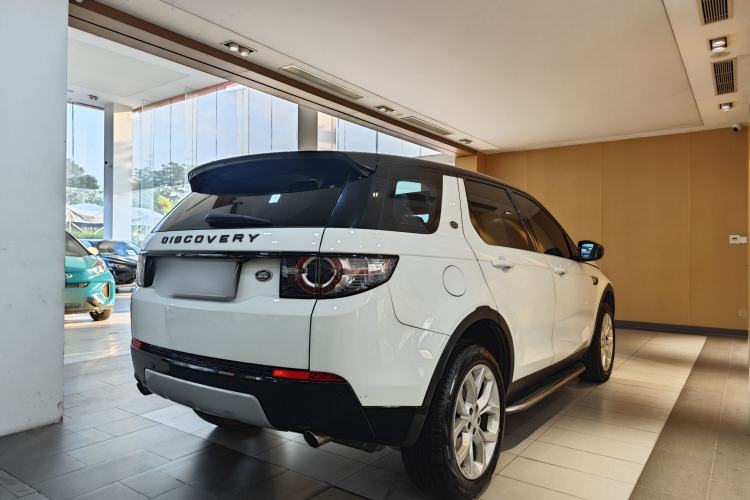 Used Land Rover Discovery Sport 2016 2.0T HSE Exterior 4