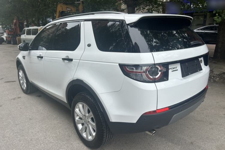 Used Land Rover Discovery Sport 2016 2.0T SE Exterior 5