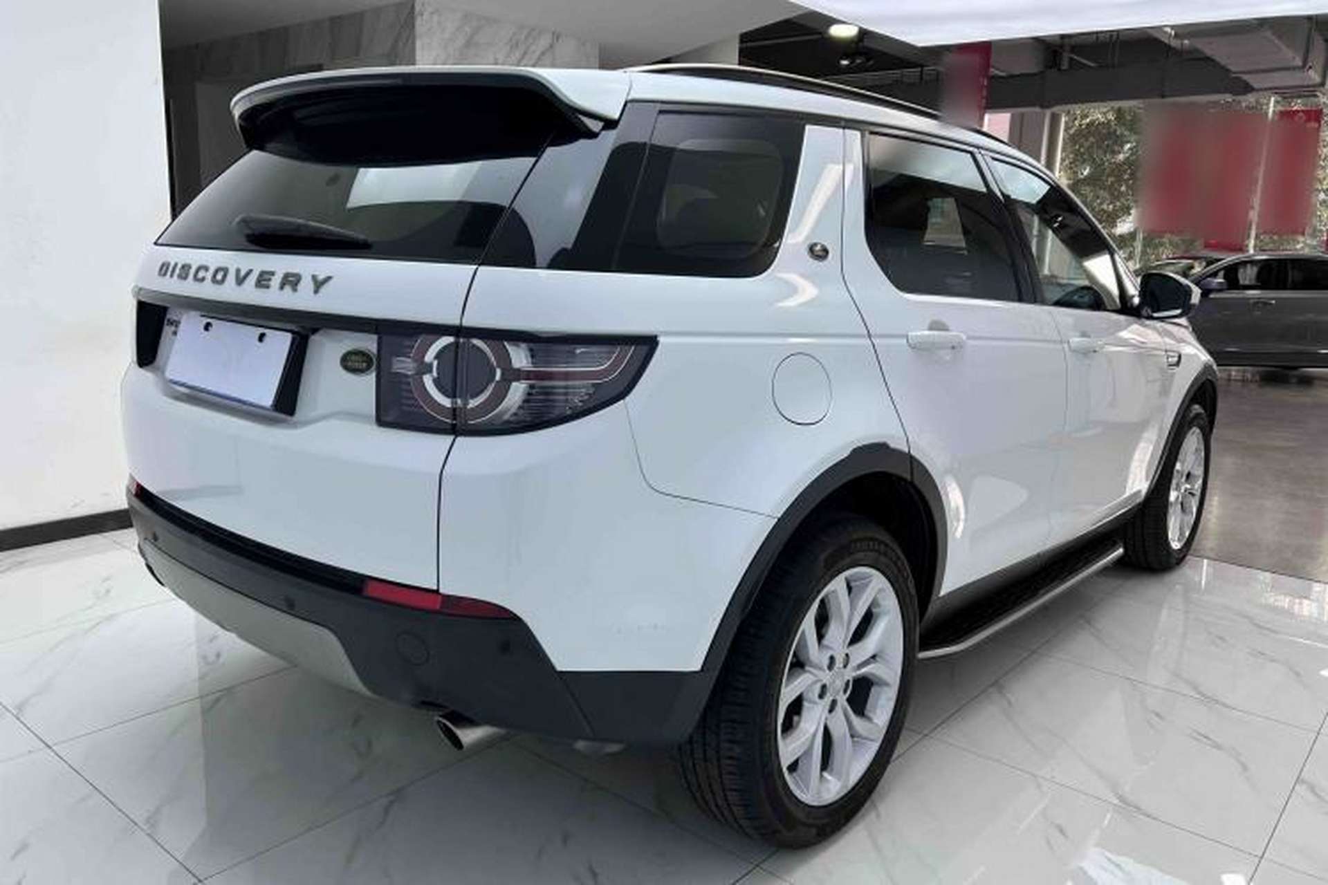 Used Land Rover Discovery Sport 2016 2.0T HSE Exterior 6