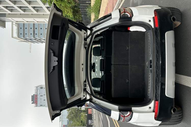 Used Land Rover Discovery Sport 2016 2.0T HSE Exterior 7