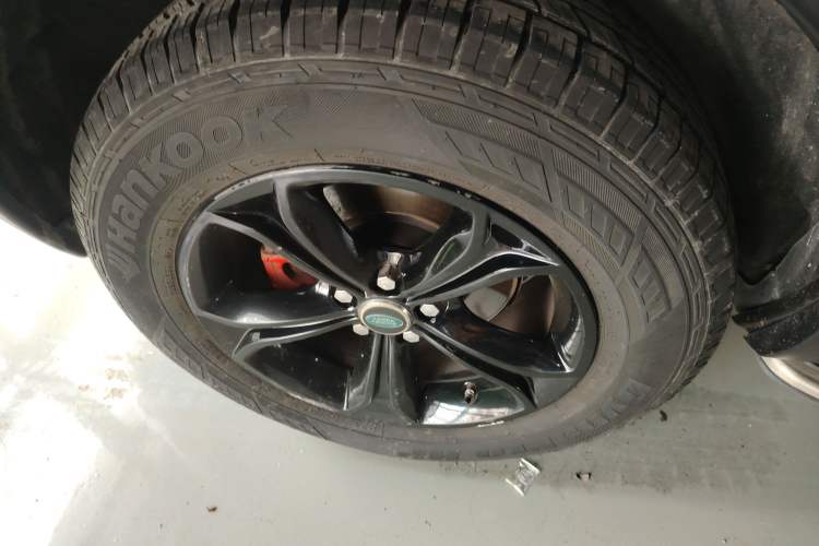 Used Land Rover Discovery Sport 2016 2.0T S Exterior 8