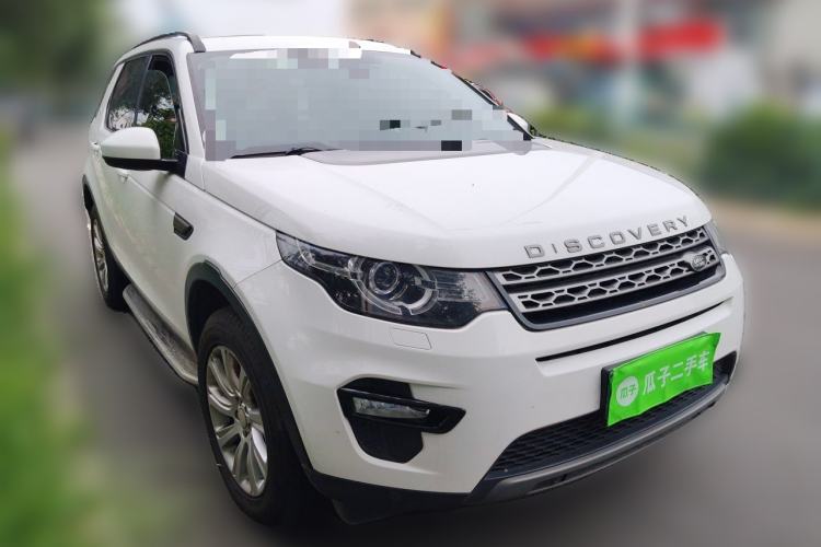 Used Land Rover Discovery Sport 2016 2.0T SE Front Right 45 Deg