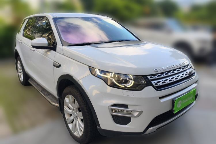 Used Land Rover Discovery Sport 2016 2.0T HSE LUXURY Front Right 45 Deg