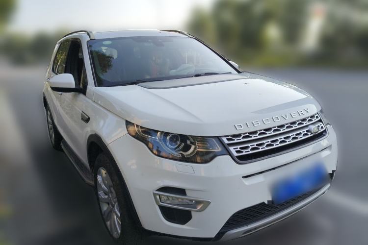 Used Land Rover Discovery Sport 2016 2.0T HSE Front Right 45 Deg