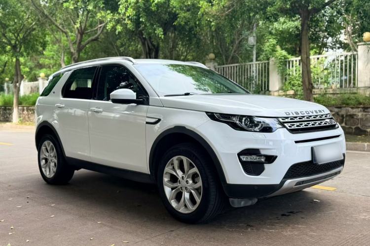 Used Land Rover Discovery Sport 2016 2.0T HSE Front Right 45 Deg