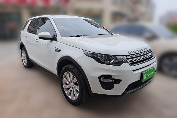 Used Land Rover Discovery Sport 2016 2.0T SE Front Right 45 Deg