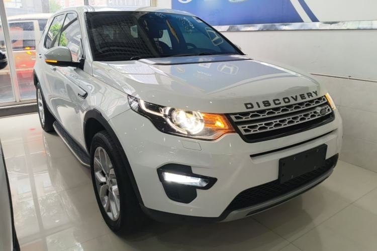 Used Land Rover Discovery Sport 2016 2.0T HSE Front Right 45 Deg