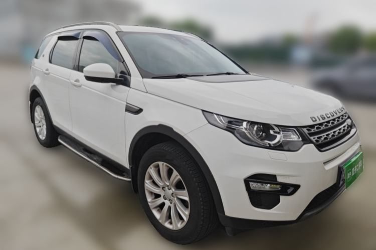 Used Land Rover Discovery Sport 2016 2.0T SE Front Right 45 Deg