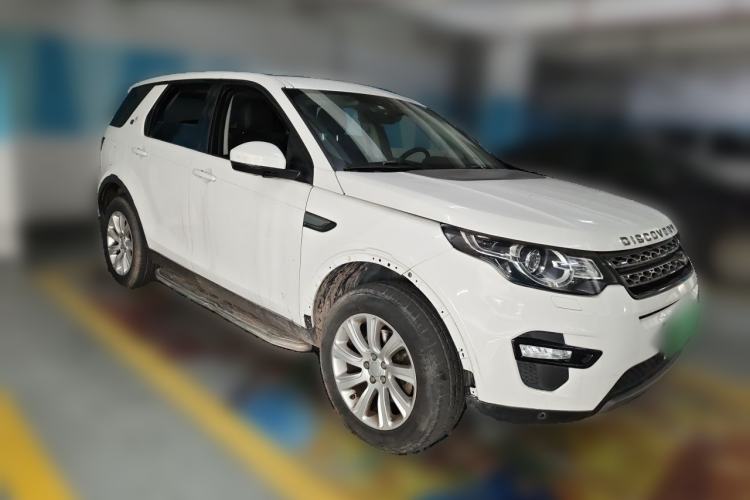 Used Land Rover Discovery Sport 2016 2.0T SE Front Right 45 Deg