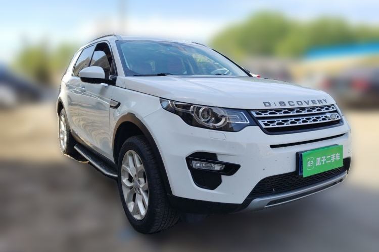 Used Land Rover Discovery Sport 2016 2.0T HSE Front Right 45 Deg
