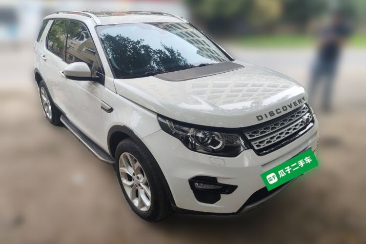 Used Land Rover Discovery Sport 2016 2.0T HSE Front Right 45 Deg