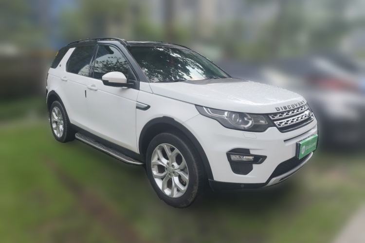 Used Land Rover Discovery Sport 2016 2.0T HSE Front Right 45 Deg
