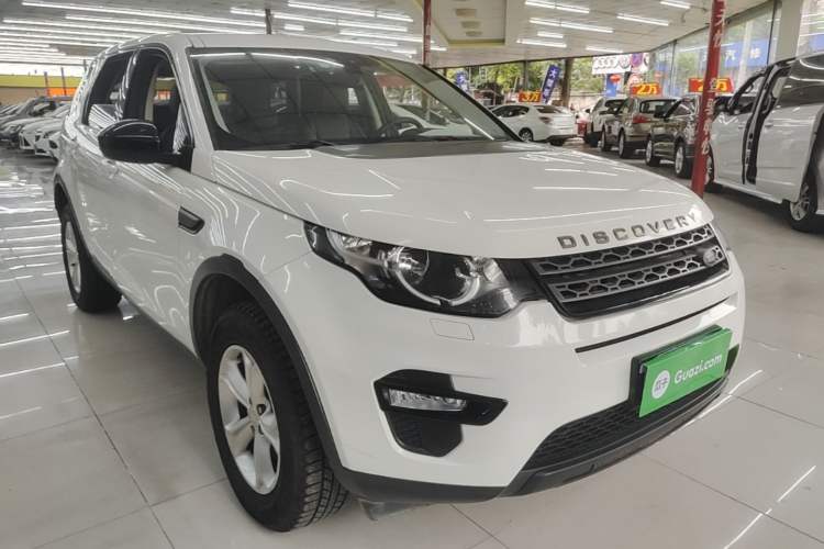 Used Land Rover Discovery Sport 2016 2.0T S Front Right 45 Deg