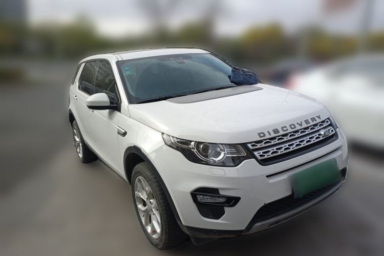 Used Land Rover Discovery Sport 2016 2.0T HSE Front Right 45 Deg