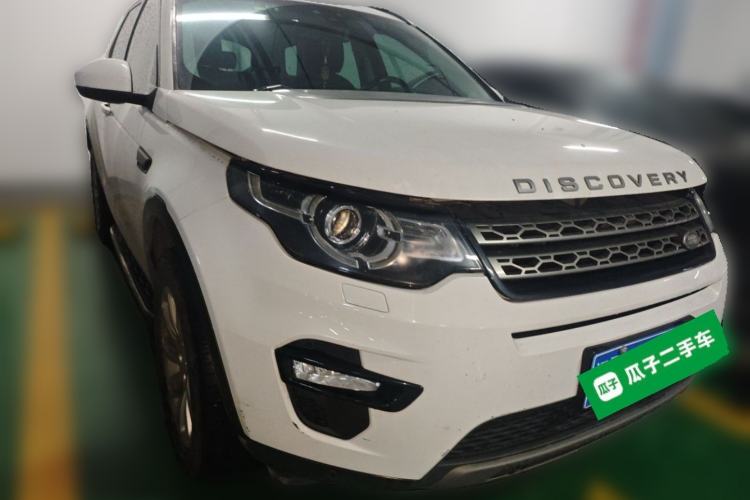 Used Land Rover Discovery Sport 2016 2.0T SE Front Right 45 Deg