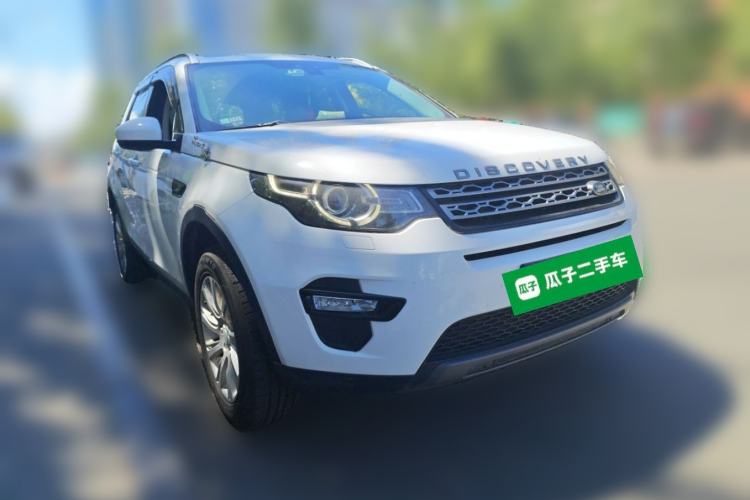 Used Land Rover Discovery Sport 2016 2.0T SE Front Right 45 Deg