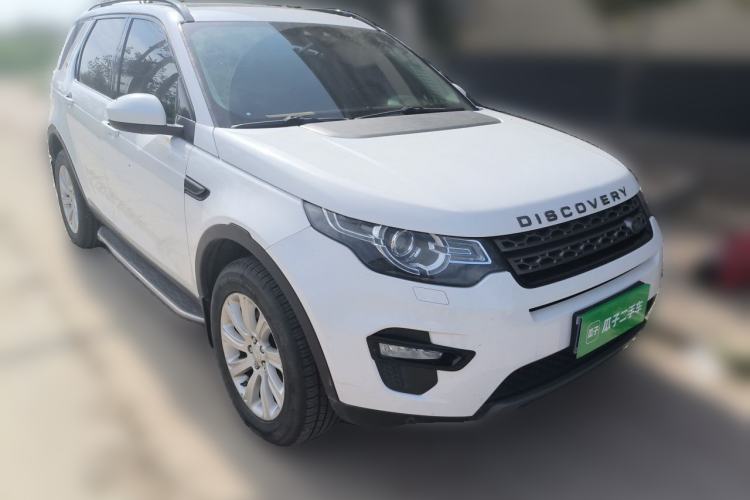 Used Land Rover Discovery Sport 2016 2.0T SE Front Right 45 Deg