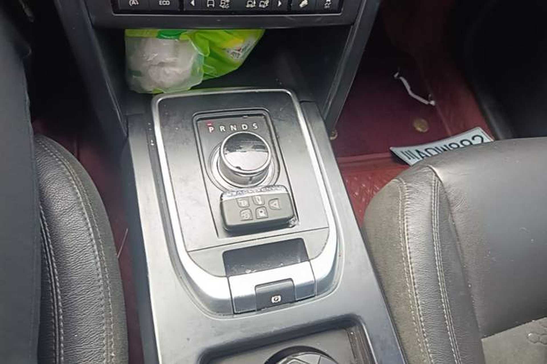 Used Land Rover Discovery Sport 2016 2.0T S Gear Lever