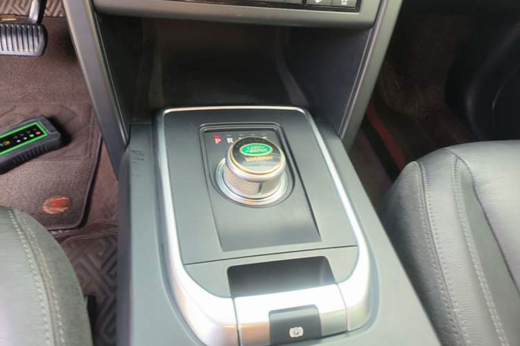 Used Land Rover Discovery Sport 2016 2.0T S Gear Lever