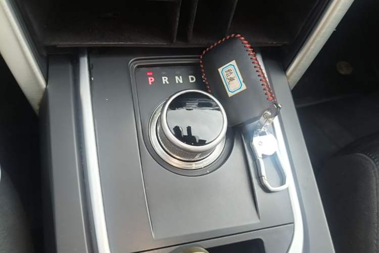 Used Land Rover Discovery Sport 2016 2.0T HSE Gear Lever