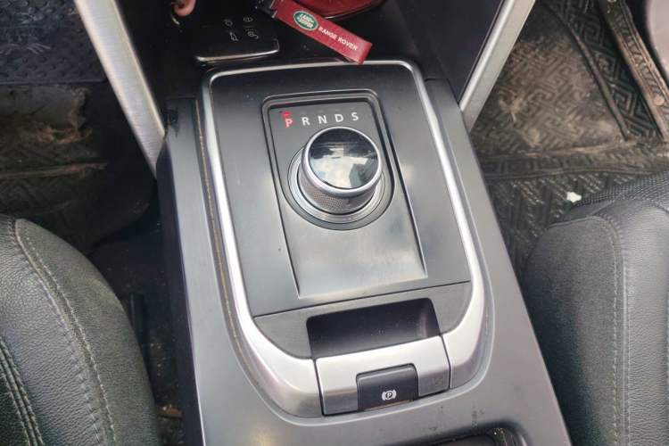 Used Land Rover Discovery Sport 2016 2.0T HSE Gear Lever