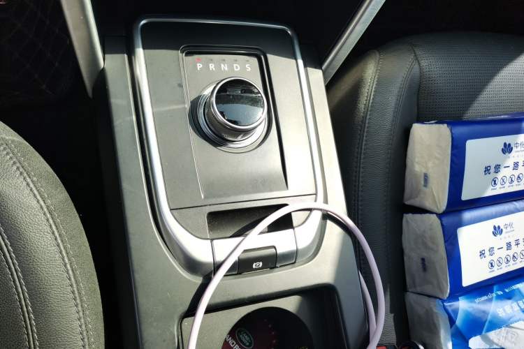 Used Land Rover Discovery Sport 2016 2.0T HSE Gear Lever