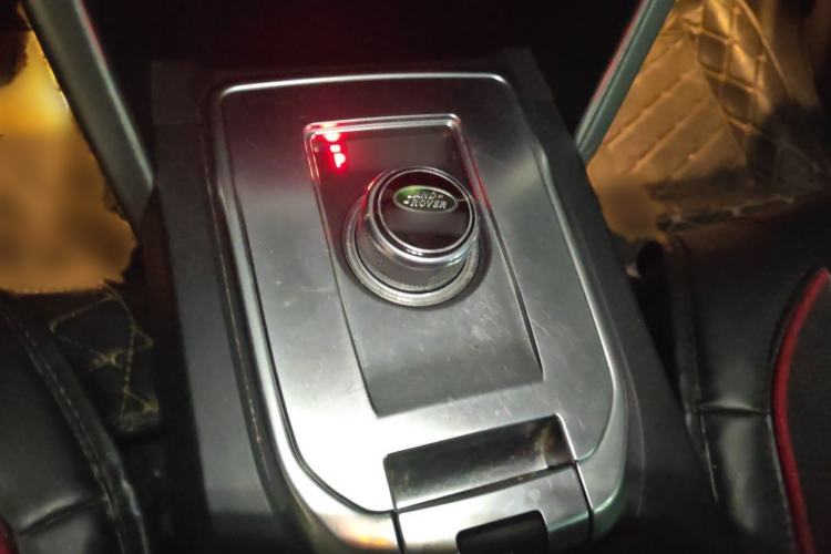 Used Land Rover Discovery Sport 2016 2.0T SE Gear Lever