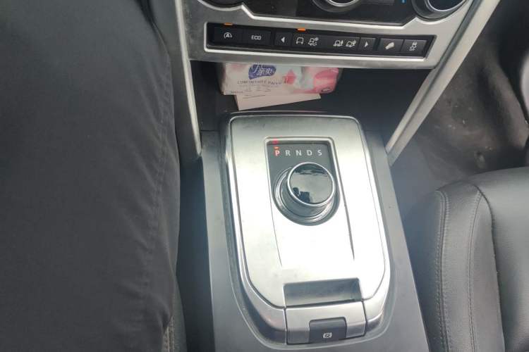 Used Land Rover Discovery Sport 2016 2.0T S Gear Lever