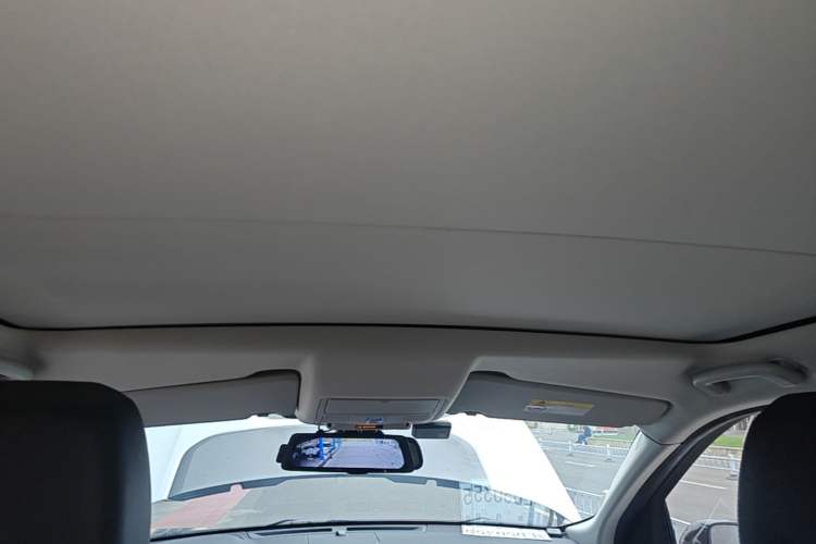 Used Land Rover Discovery Sport 2016 2.0T SE Headliner