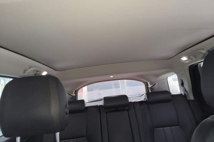 Used Land Rover Discovery Sport 2016 2.0T HSE Headliner