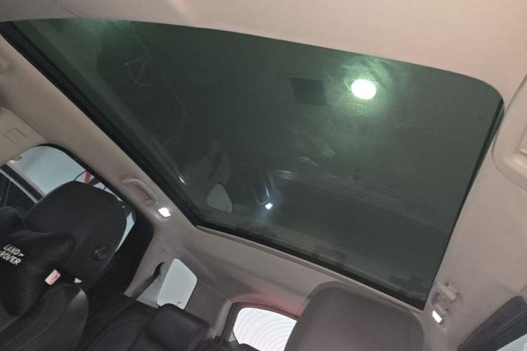Used Land Rover Discovery Sport 2016 2.0T SE Headliner