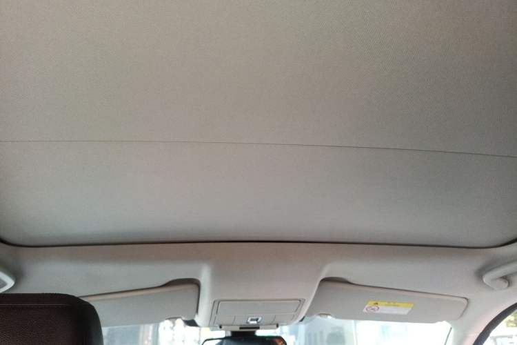 Used Land Rover Discovery Sport 2016 2.0T SE Headliner