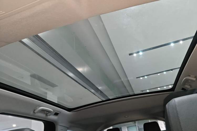 Used Land Rover Discovery Sport 2016 2.0T HSE Headliner