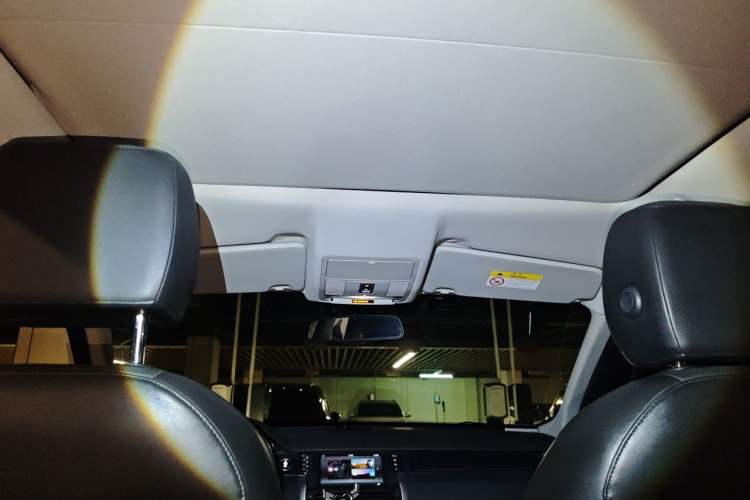 Used Land Rover Discovery Sport 2016 2.0T SE Headliner