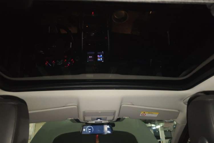 Used Land Rover Discovery Sport 2016 2.0T SE Headliner