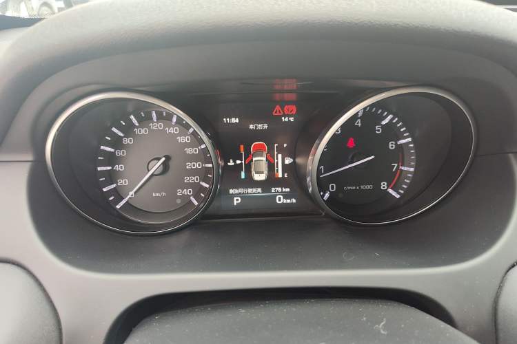 Used Land Rover Discovery Sport 2016 2.0T SE Instrument Cluster