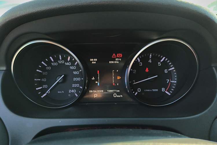 Used Land Rover Discovery Sport 2016 2.0T HSE Instrument Cluster