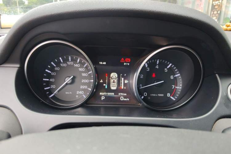 Used Land Rover Discovery Sport 2016 2.0T SE Instrument Cluster