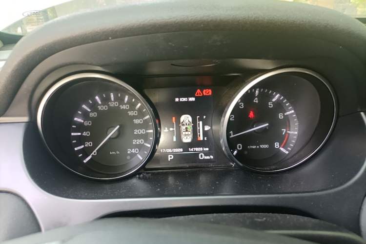 Used Land Rover Discovery Sport 2016 2.0T HSE Instrument Cluster